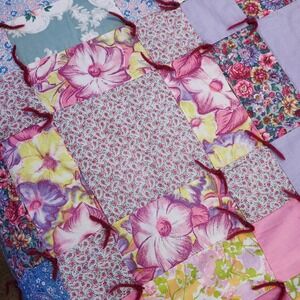 Handmade Patchwork Quilt‎ Floral Print  Hand Tied Vintage Queen Tattered Shabby